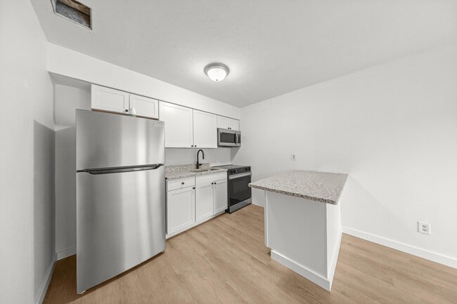 Foto del edificio - 2931 SE 52nd Ave