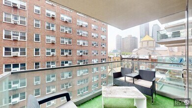 Building Photo - 237 E 34th St