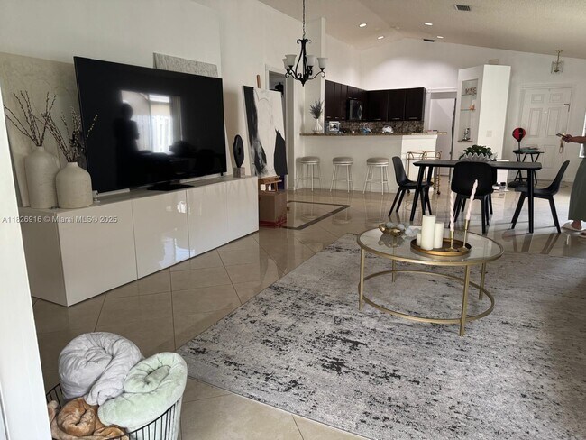 Foto del edificio - 1425 Mira Vista Cir