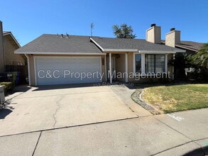Building Photo - 1559 Elderwood Ave