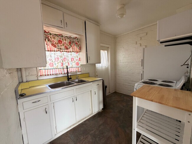 Foto del edificio - 6417 East Ct