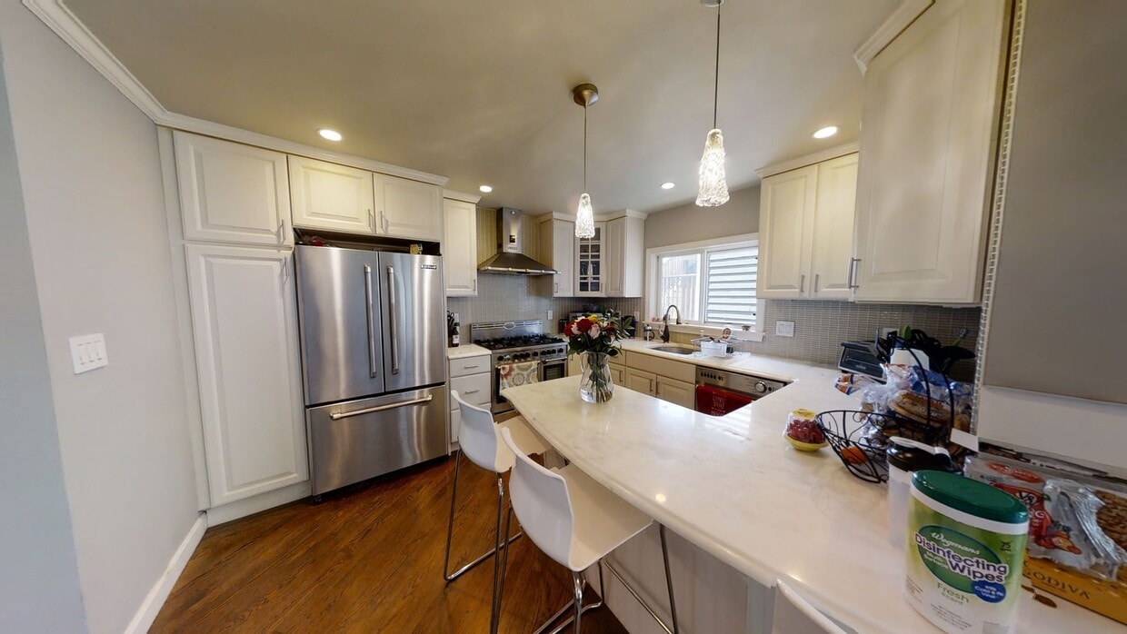Gorgeous South Boston three bedroom townhouse - Gorgeous South Boston three bedroom townhouse