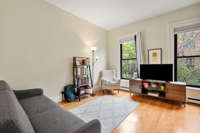 Foto del edificio - 182 W Brookline St
