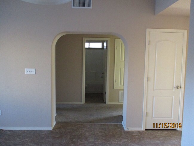 Foto del edificio - "Charming 2-Bed, 2-Bath Gem in El Paso – 1...