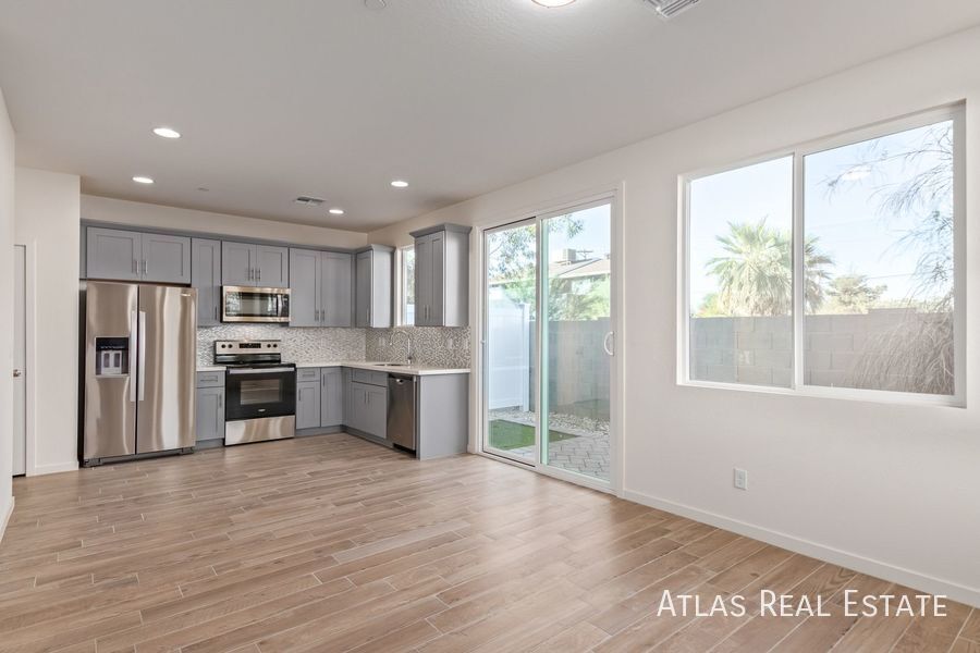 Foto principal - 3010 E Yale St