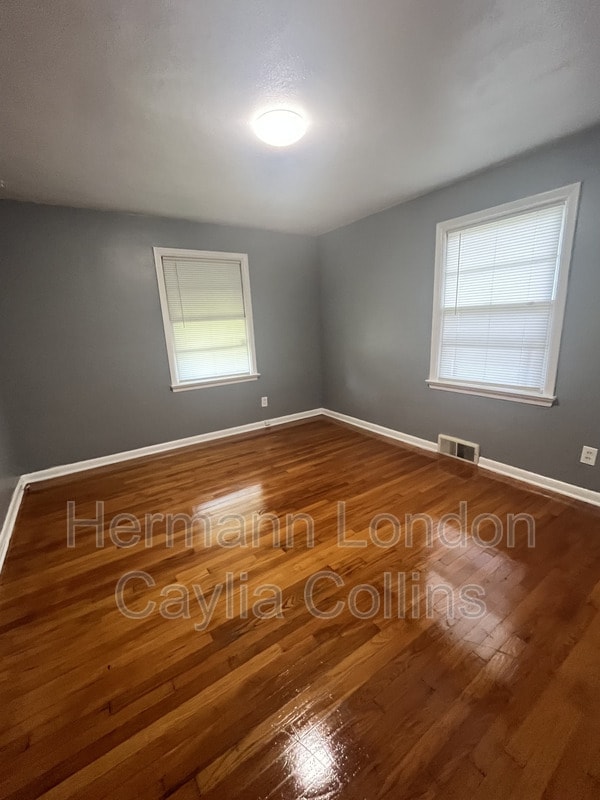 Building Photo - 8708 Granada Pl
