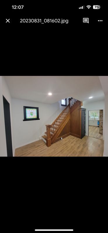Foto del edificio - 128 Evesham Ave W