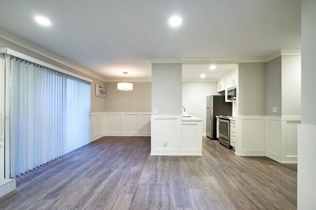 Building Photo - 1804 Camino Verde