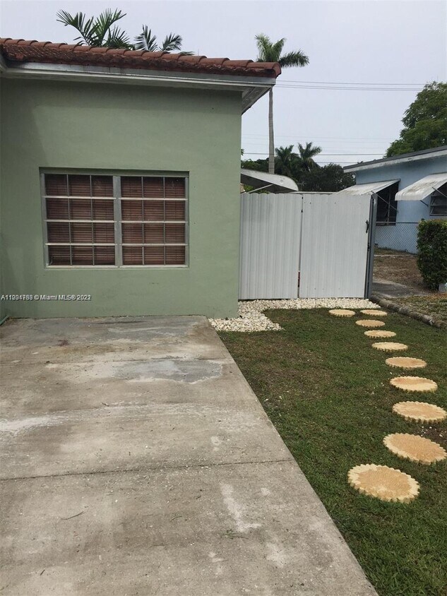 596 Palmetto Dr, Miami Springs, FL 33166 House Rental in Miami