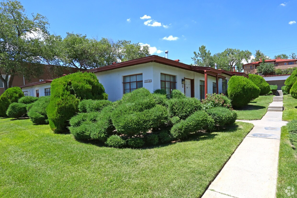 Foto del edificio - 1115-1121 Dr Martin Luther King Jr Ave NE