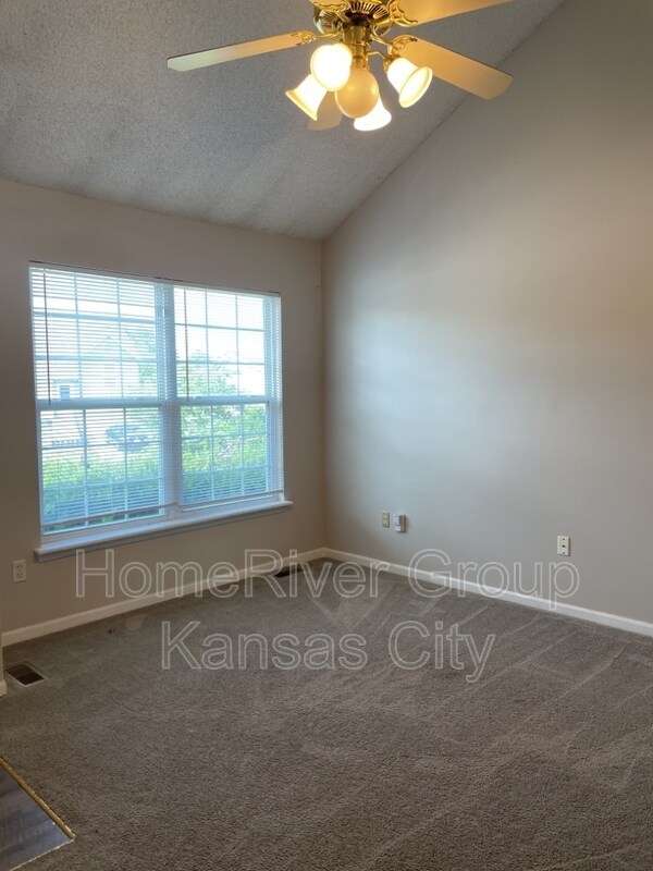 Building Photo - 5505 NW 86th Ct