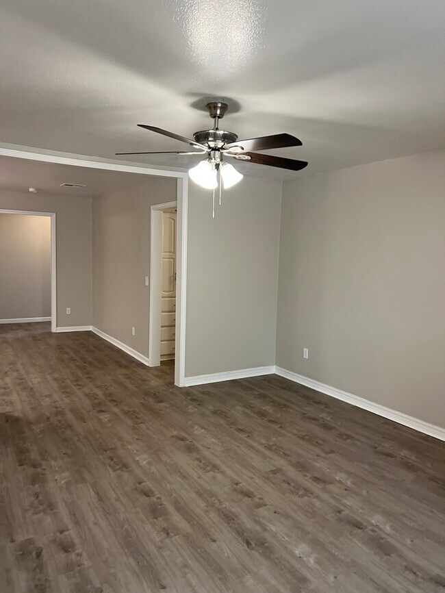 Foto del edificio - 4201 NW 59th St
