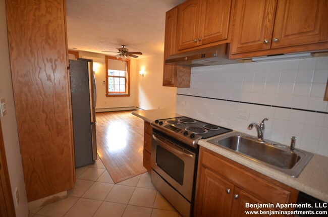 Building Photo - 89 Myrtle St