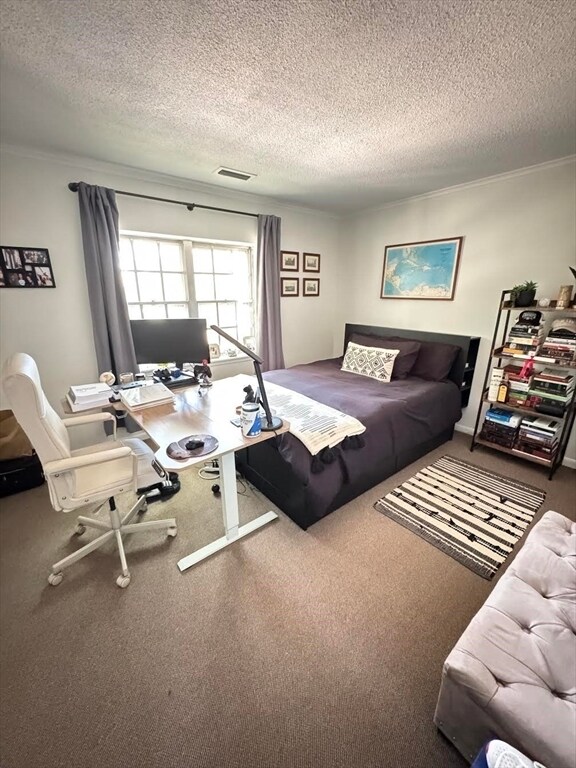 Foto del edificio - 153 Lake Shore Rd