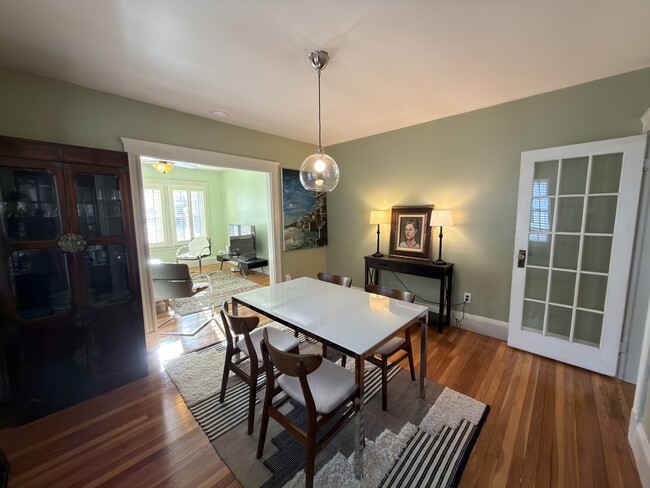 Building Photo - 20 Magnolia Ave