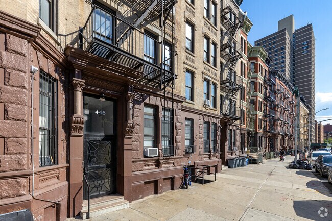 Entrance - 440-446 Saint Nicholas Ave