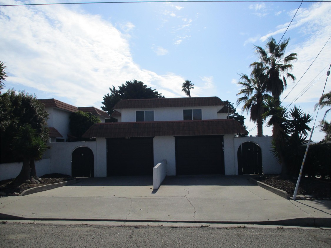 21 Saratoga Ave, Grover Beach, CA 93433 Townhome Rentals in Grover