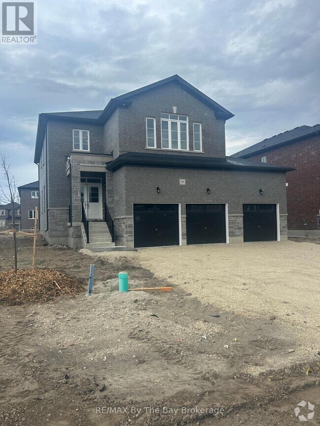 Building Photo - 59 Amber Dr