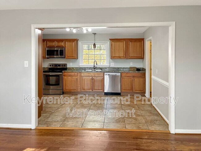 Foto del edificio - 7820 Conifer Rd