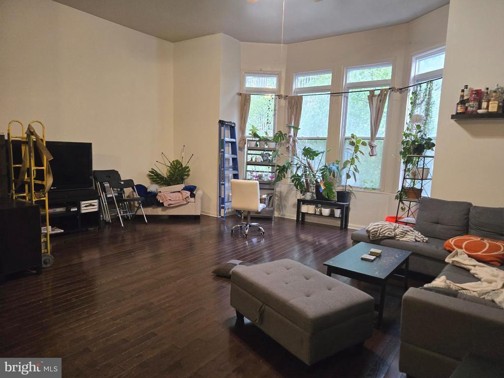 Foto principal - 1304 Walnut St
