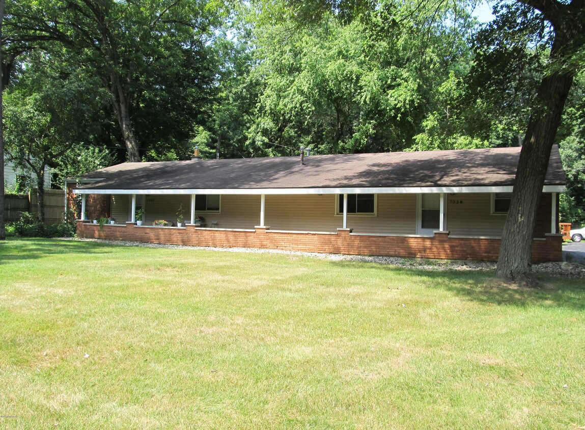 Primary Photo - 7342 Lovers Ln