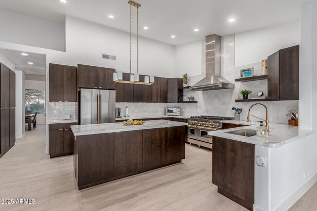 Building Photo - 8156 E Questa Rd