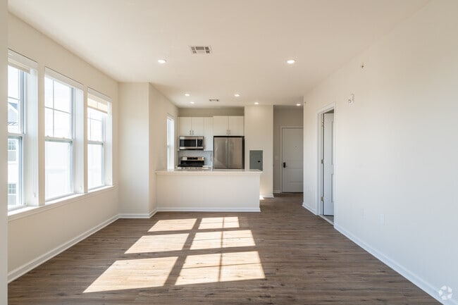 1BR, 1BA - 706SF - The AXIS at South Amboy on Bordentown Ave.