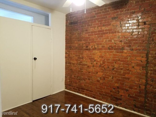 Building Photo - 1 br, 1 bath Apartment - 549 Throop Ave