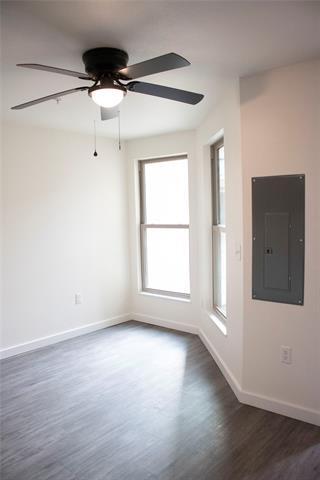 Foto del edificio - 3022 Forest Ln
