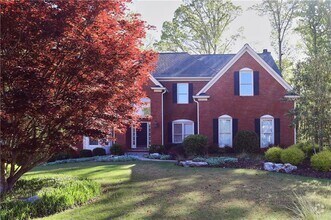 Building Photo - 2740 Stonehill Way