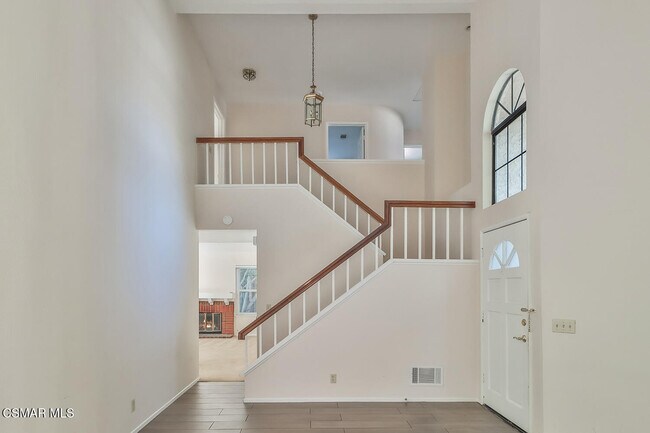 Foto del edificio - 2155 Meadow Brook Ct