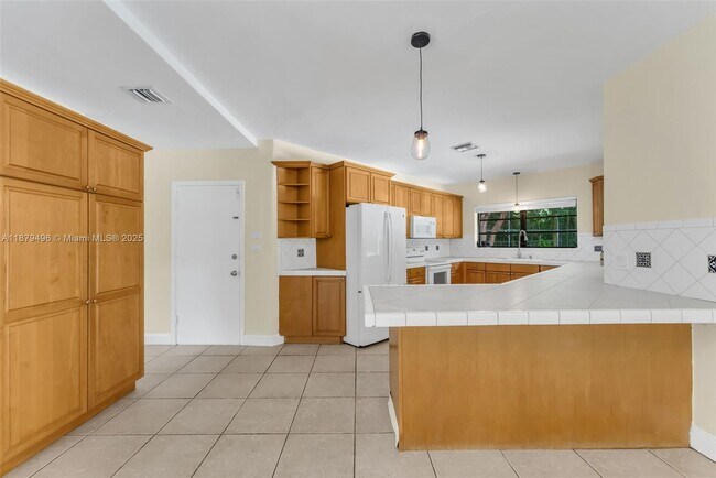 Building Photo - 6275 SW 123rd Terrace