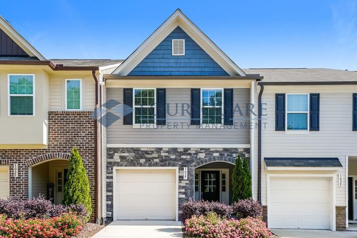 Foto principal - Townhome | Back Patio with Privacy Fence |...