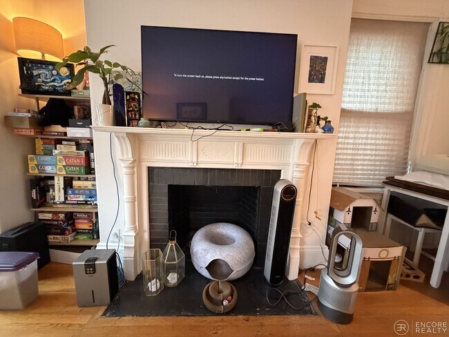 Foto del edificio - 16 Davis Ave