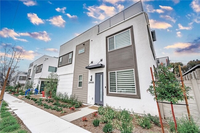 Building Photo - 2908 Fisk Ln