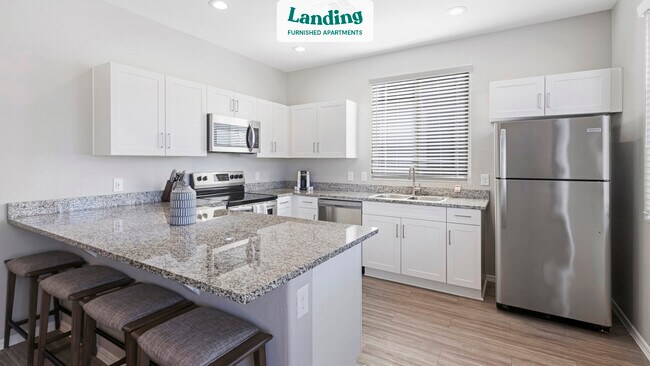 Foto del edificio - 14155 W Mountain View Blvd