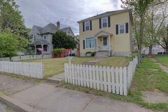 Building Photo - 1724 Farnam St