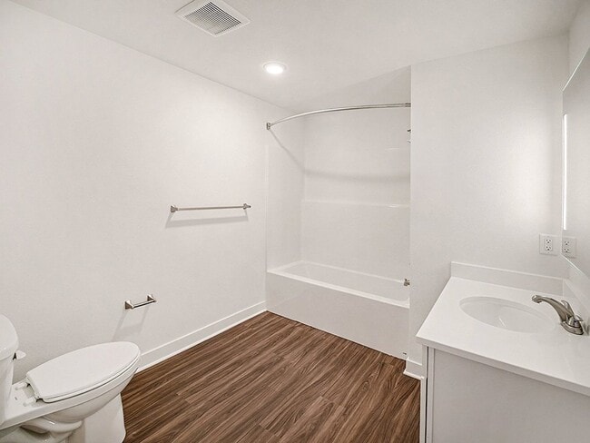 Building Photo - The Grove Apartment Homes