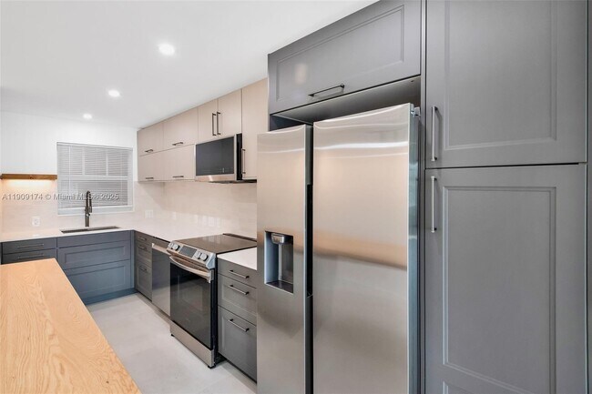 Foto del edificio - 54 Isle of Venice Dr