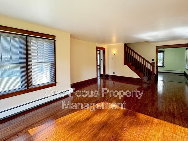 Foto del edificio - 922 Quaker State Rd