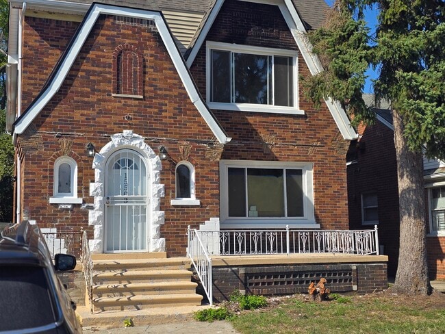 Foto del edificio - 15503 Ward St