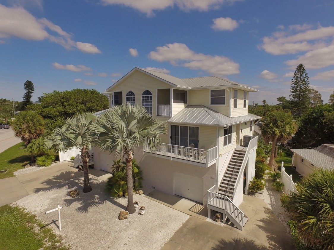 Primary Photo - 2 br, 2 bath House - 1245 Shore View Drive #A
