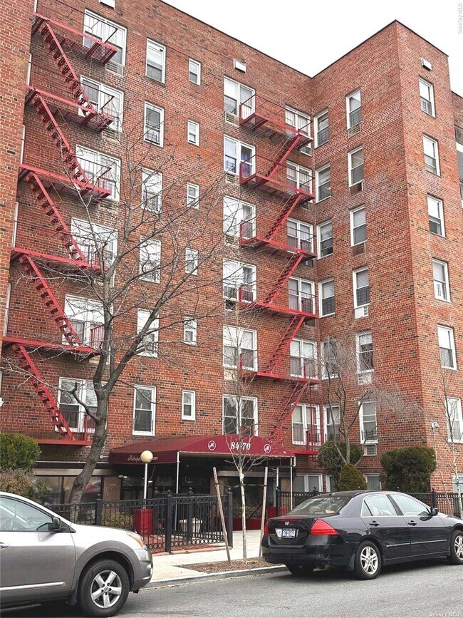 Foto del edificio - 84-70 129th St