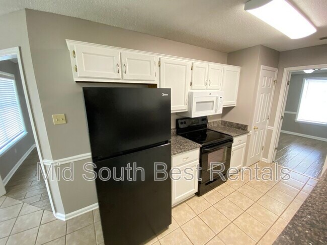 Foto del edificio - 45 Countrywood Ln