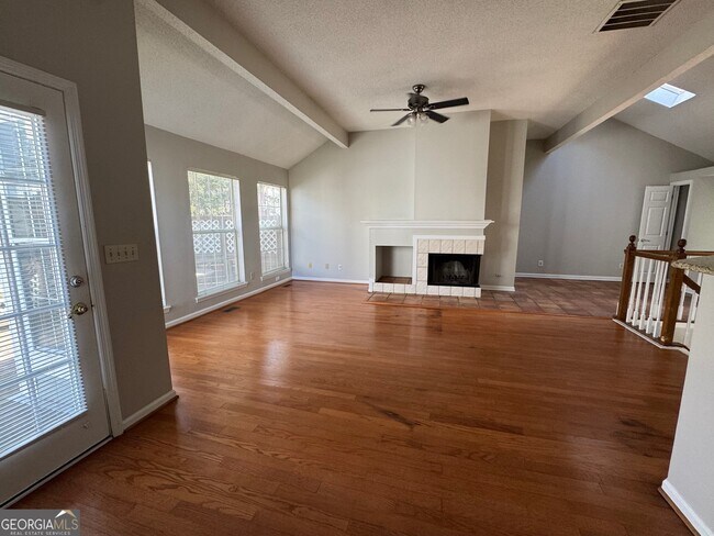 Foto del edificio - 2220 Goodwood Blvd SE