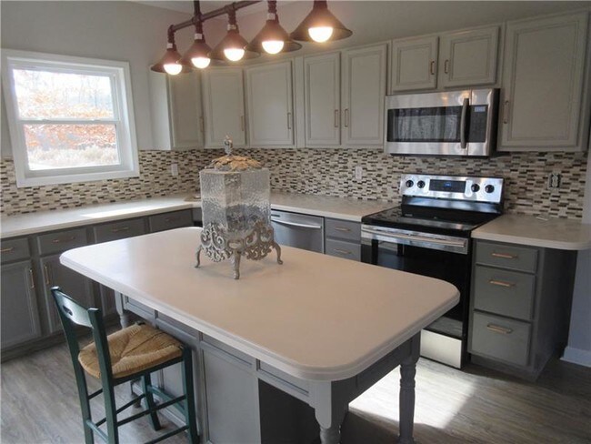 Foto del edificio - 1695 Keylake Dr