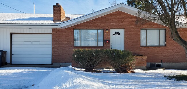 4104 N. Lidgerwood - 4104 N Lidgerwood St