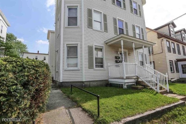 Building Photo - 627 Harvard St