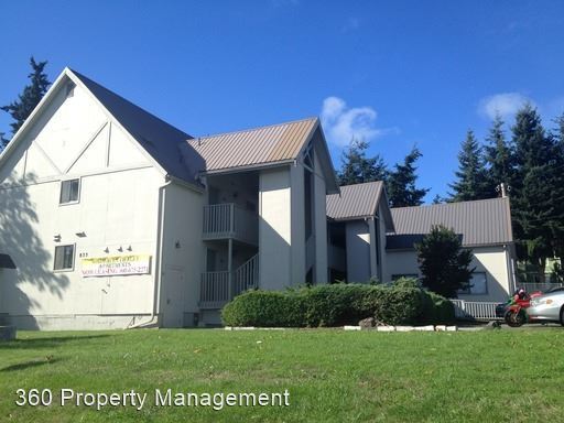 Foto principal - 835 N Oak Harbor St