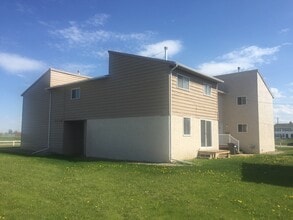 Building Photo - 8839-8102 102 Ave
